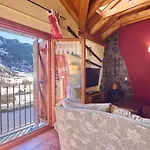 Aparthotel Areu Areu