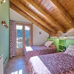 Aparthotel Areu 4* Areu