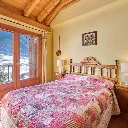 Apartahotel Àreu Areu