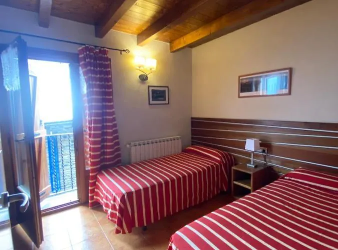 Apartahotel Àreu 4*